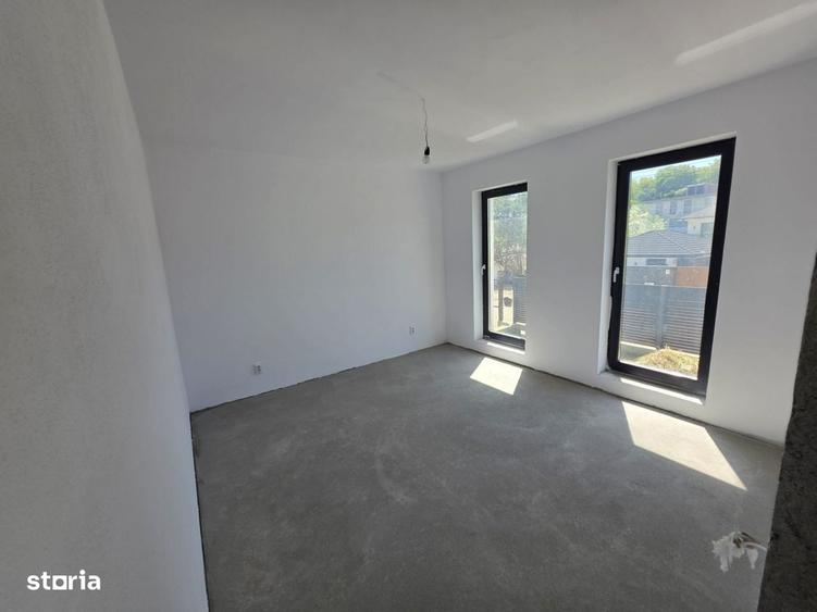 Casă cu 3 camere în Geamăna