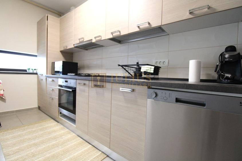 Apartament cu 3 camere decomandat, mobilat în Dumbrăvița