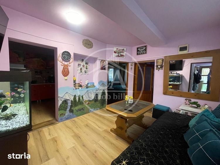 Casă cu 7 camere cu Teren 267 Mp în Nufărul