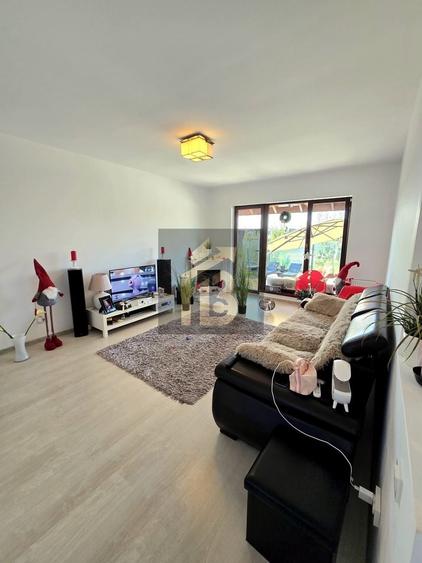 Duplex cu 3 camere cu Canalizare în Balotești