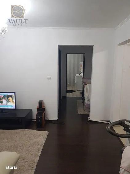 Apartament cu 4 camere semidecomandat, mobilat în Sălăjan