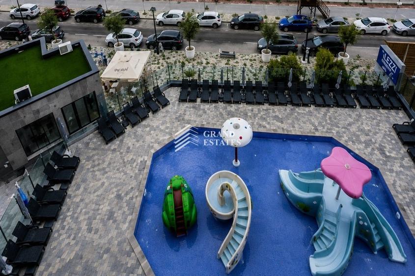 Apartament cu 3 camere decomandat, mobilat în Năvodari