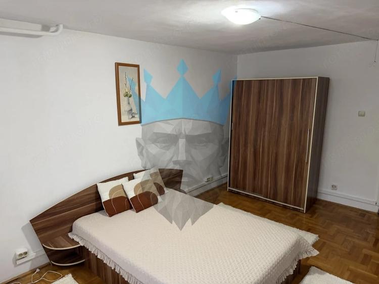 Apartament cu 3 camere decomandat în Splaiul Unirii