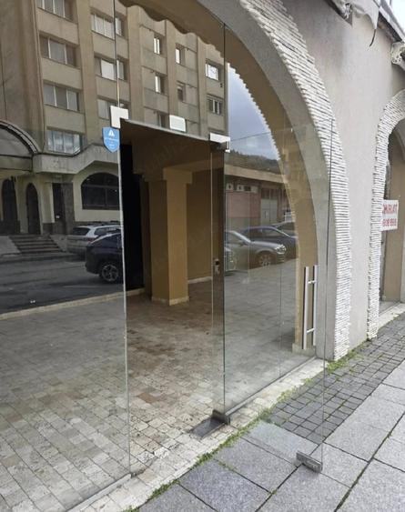 Spațiu comercial, de 60 mp, în Central