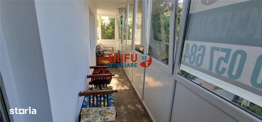Apartament cu 3 camere decomandat în Tolstoi