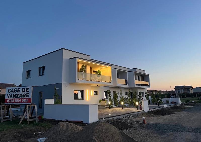 Duplex cu 4 camere cu Teren 250 Mp în Săcălaz