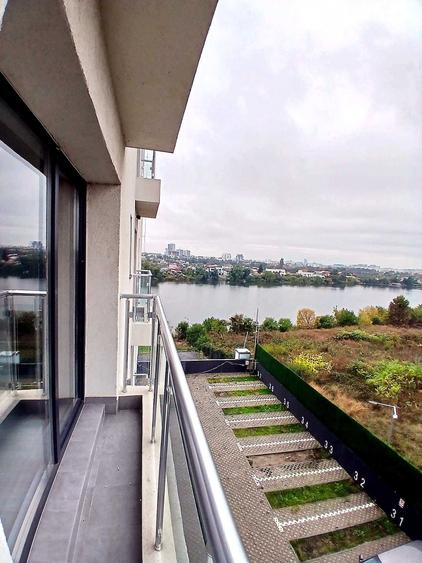Apartament cu 2 camere semidecomandat în Fundeni