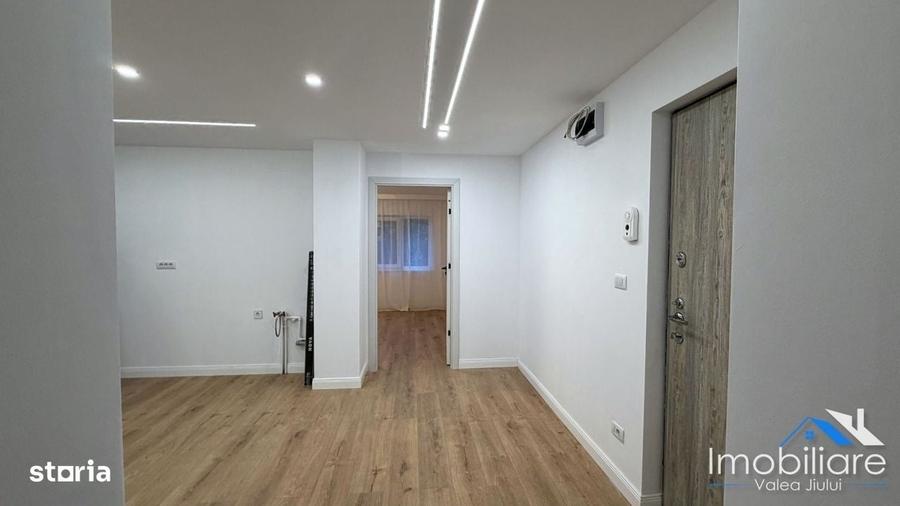 Apartament 2 camere Petrosani. Zona centrala. finisaje premium - 8