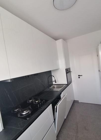 Apartament cu 3 camere decomandat în Triaj