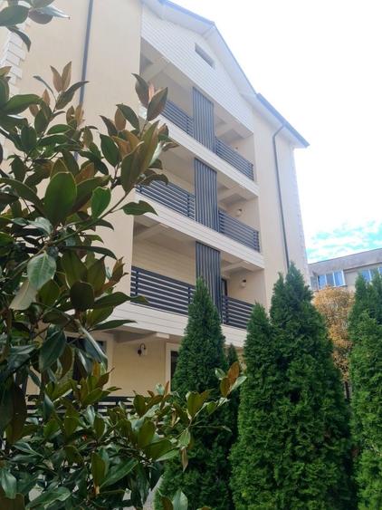Casă cu 4 camere în 1 Mai