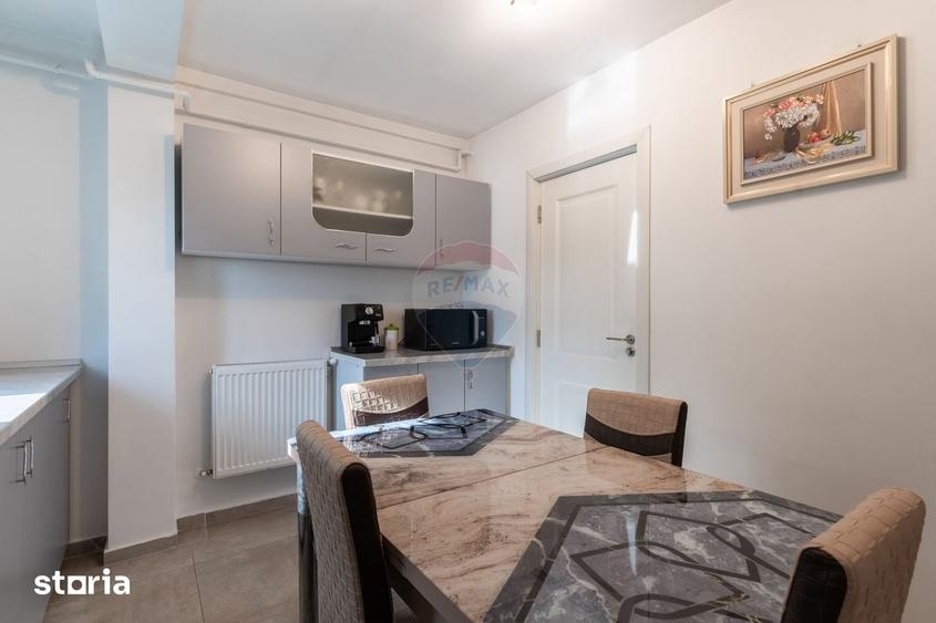 Apartament cu 3 camere decomandat în Ciurea
