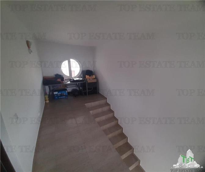 Casa spatioasa cu 8 camere si teren de 801 mp - ideala pentru 2 familii - 20