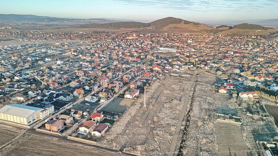 Teren intravilan cu Autorizatie de Construire - 10