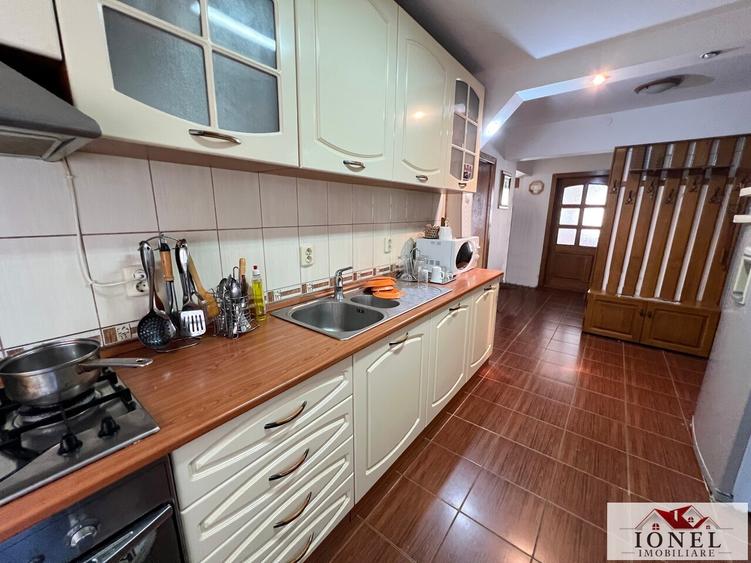 Apartament trei camere decomandat de vanzare in Aiud - 9