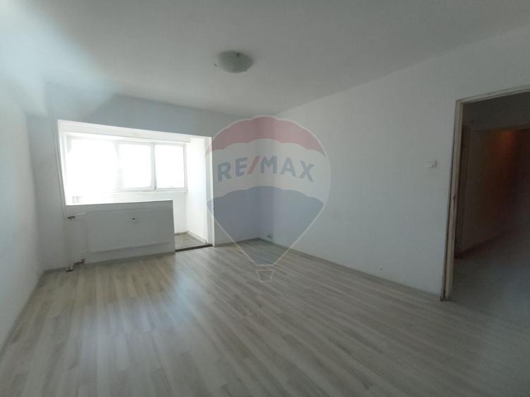 VANZARE 3 CAMERE DECOMANDAT cu VEDERE PANORAMICĂ LAC | ET 11 | 72mp - 13