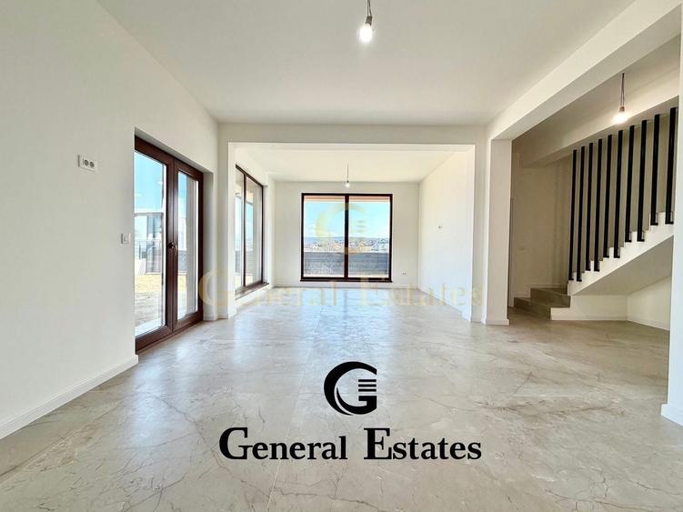 Vilă tip duplex de vânzare | Zona Cetățuia | 390 mp teren | 4 camere - 6