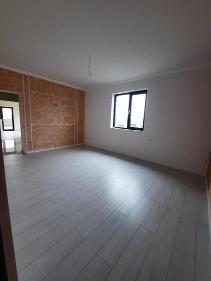 FARA COMISIOANE casa P+M cu 5 camere mari 4 bai 3 dresinguri finisata LA CHEIE - 41