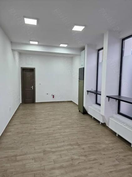 Spa?iu comercial de vanzare - 1