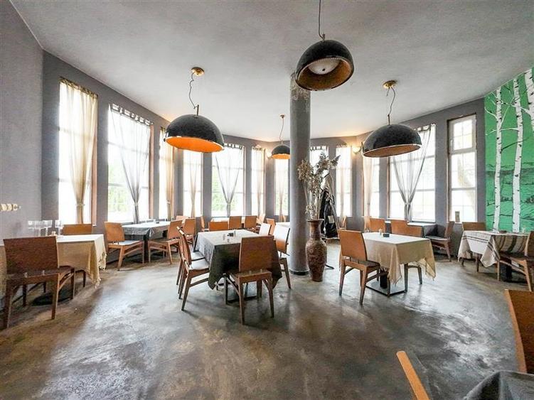 FILM! Potential Imobiliar remarcabil, recomandat domeniului Petrolier & HoReCa, - 2