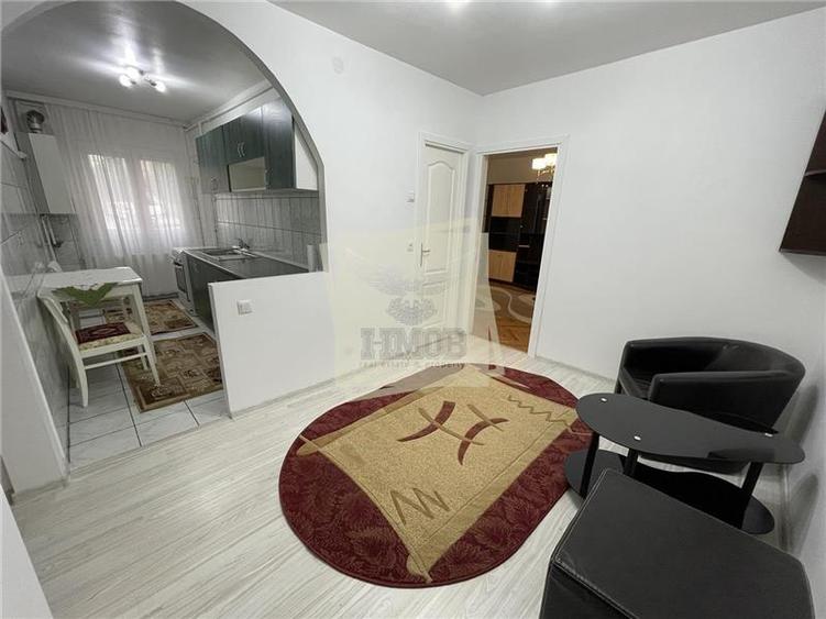 Apartament cu 2 camere decomandat si balcon in Vasile Aaron - 7