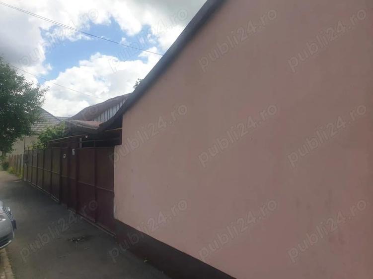 Teren 698 mp, casa veche , Zona linistita ,utilitati, Centrala gaz - 1