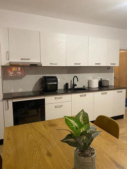 Disponibil imediat - 1