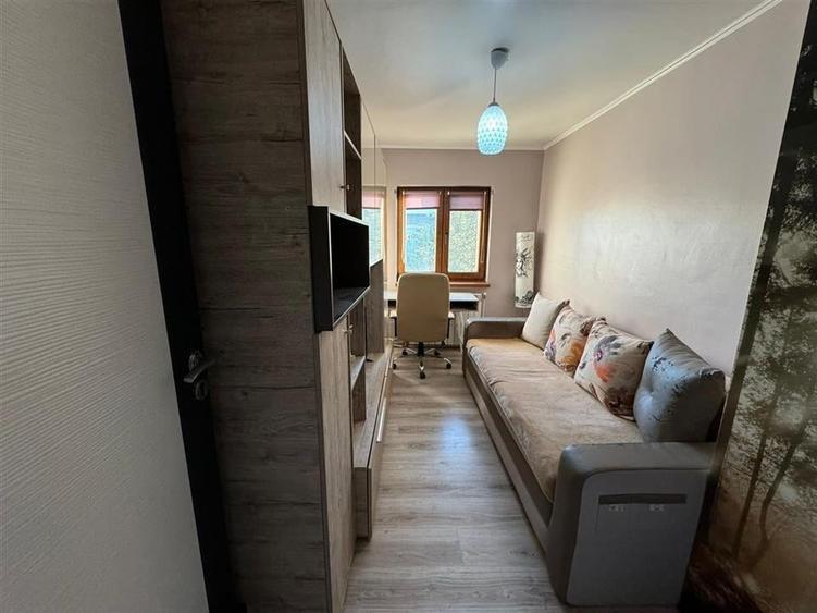 Apartament 4 camere, etaj 3 cu acoperis, nemobilat - 10