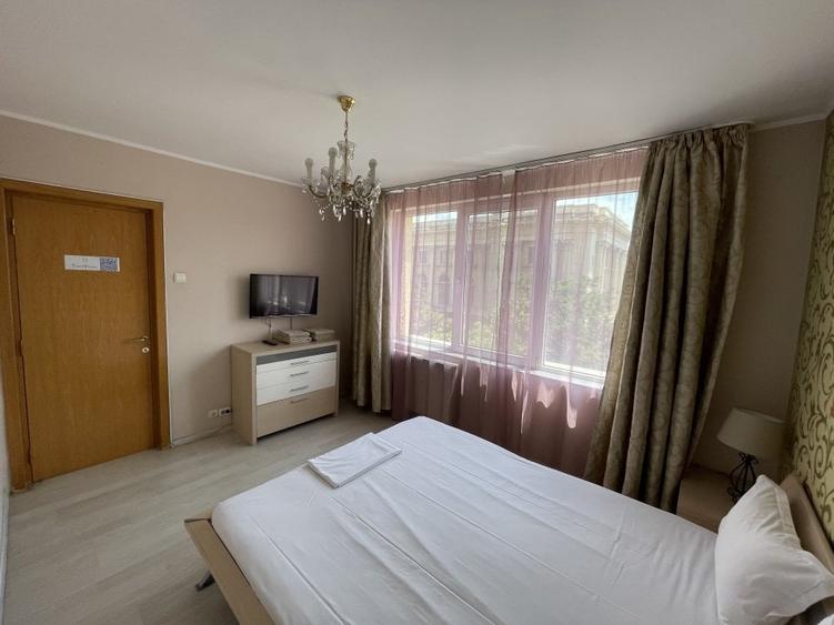 Apt. 2 camere mobilate, et.4, Calea Victoriei, bloc solid, vedere Palatul Regal - 11