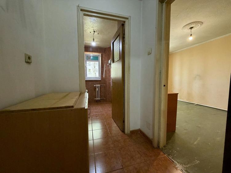 Apartament 2 camere | etaj 2/10 | bloc reabilitat | Str. Luica, Sector 4 | 1973 - 4