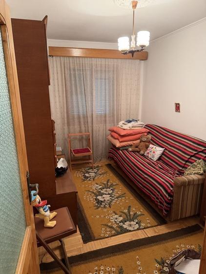 Apartament de vanzare - 4