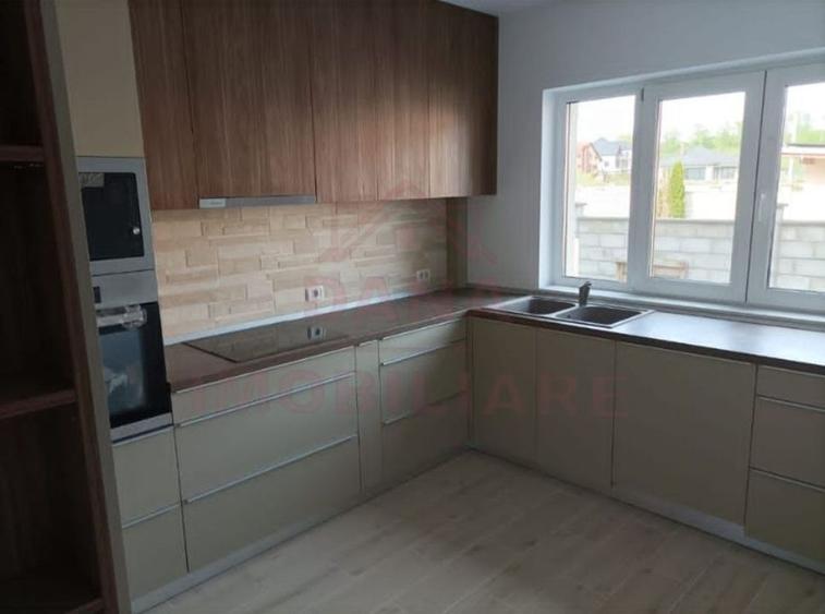 VILĂ TIP TRIPLEX/ LA CHEIE/ &Icirc;N CARANSEBEȘ/,JUD.C-S COMISION 0% - 20