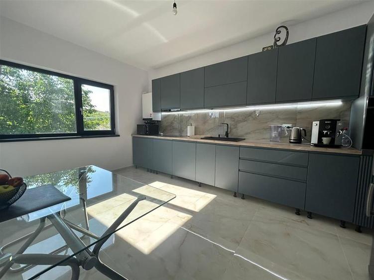 Casa 4 camere Rediu Breazu,Incalz Pard,Asfalt - 5