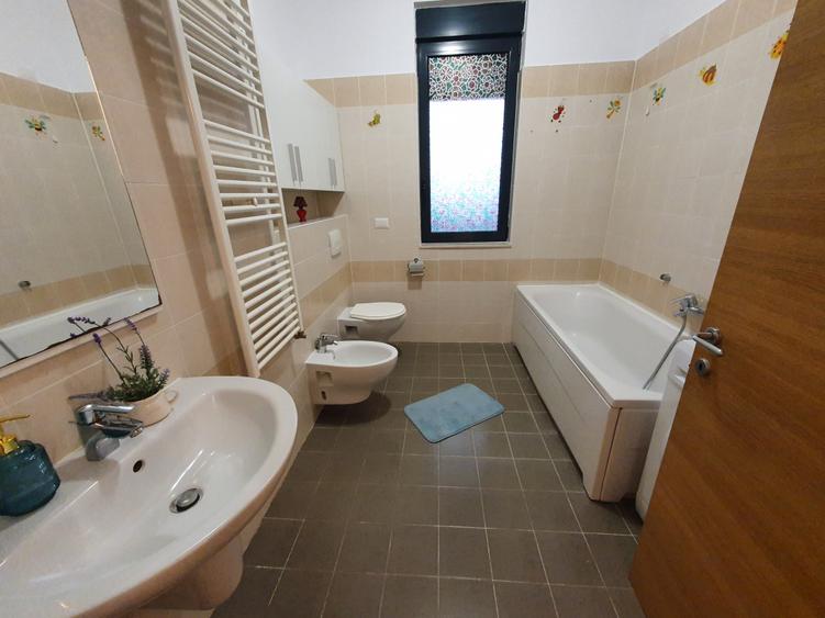 2 camere cu curte proprie, Dumbravita, Strada Barcelona! - 5