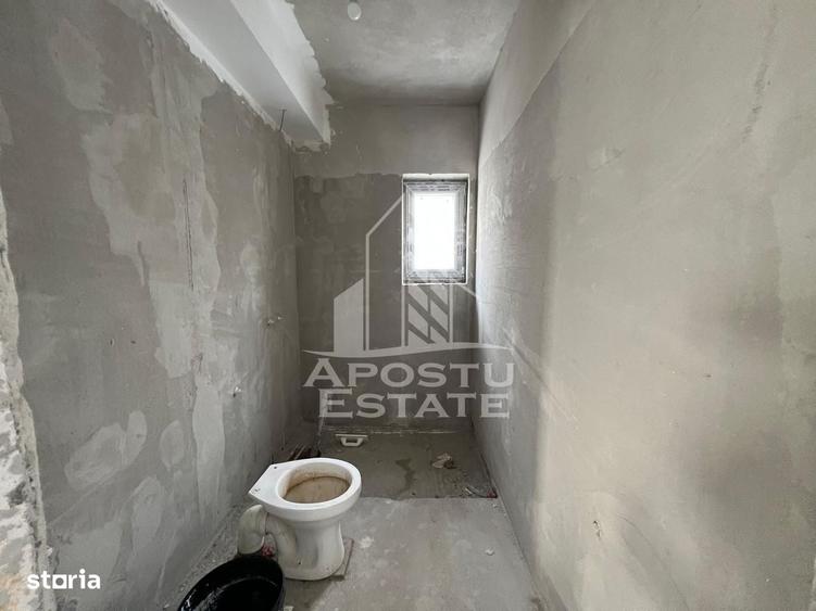 Casă cu 4 camere în Ghiroda