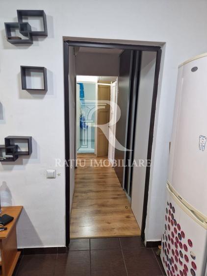Apartament cu 3 camere | Decomandat | Decebal |  Oradea - 2