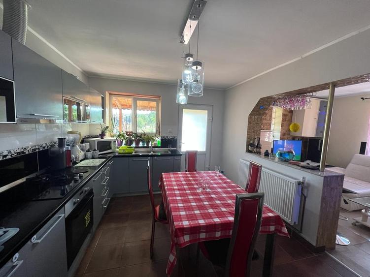 Casa 3 camere + spatiu comercial in Masca - ID : RH-7013 - 2