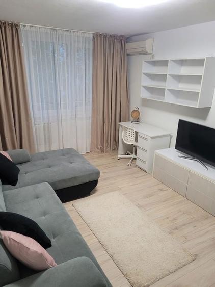 Proprietar inchiriez garsoniera cu loc de parcare ADP - 6