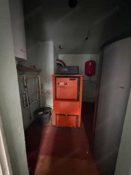 Casa spatioasa , teren 3300 mp, Dornesti - 16