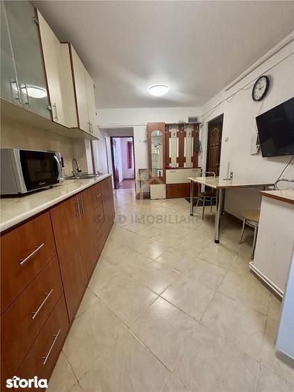 Apartament 3 camere de inchiriat - 2