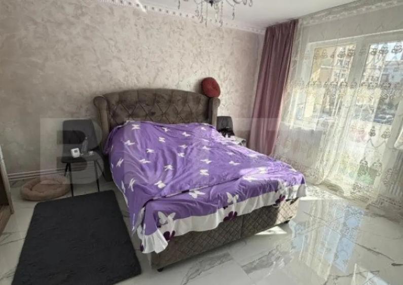 Apartament de vanzare 3 camere decomandat, zona Micro 16 - 5