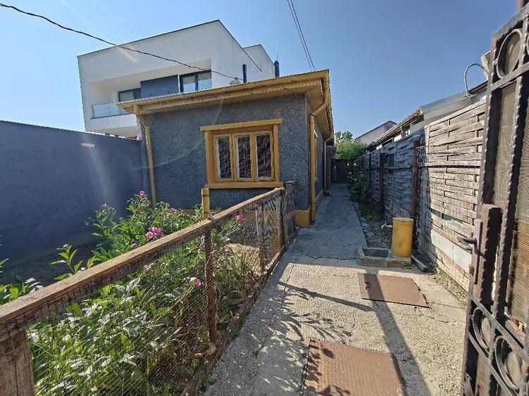 Casă cu Teren 337 Mp în Central