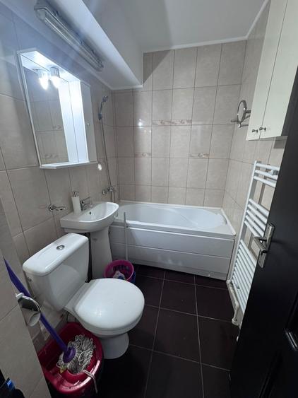 Apartament cu 2 camere semidecomandat în Dacia