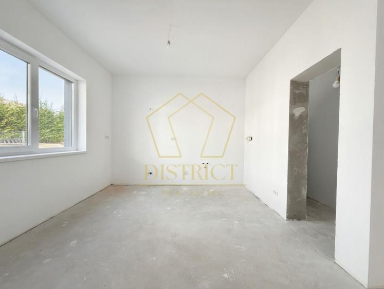 Duplex superb cu 5 camere despartit prin garaj | Dumbravita - 2