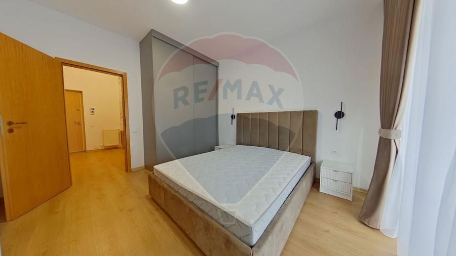 Apartament 3 camere, 2 balcoane, prima inchiriere, Agricultorilor 1 - 7