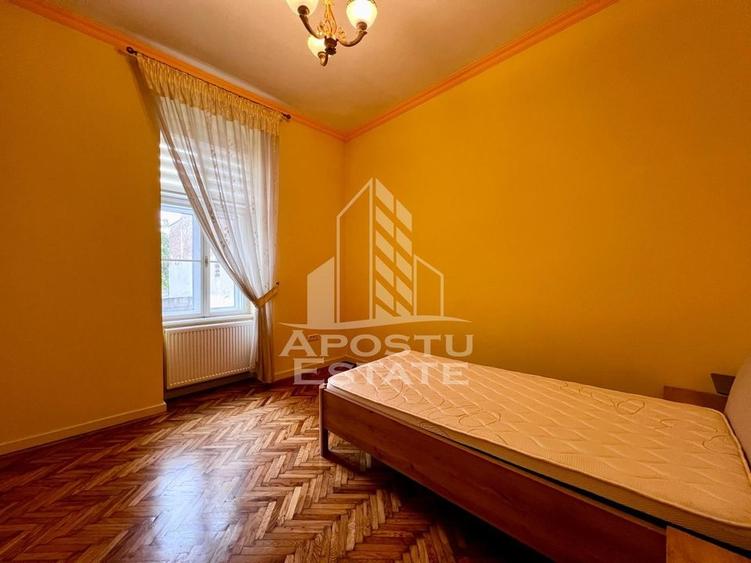 Apartament 3 camere, centrala proprie, zona Centrala - 6