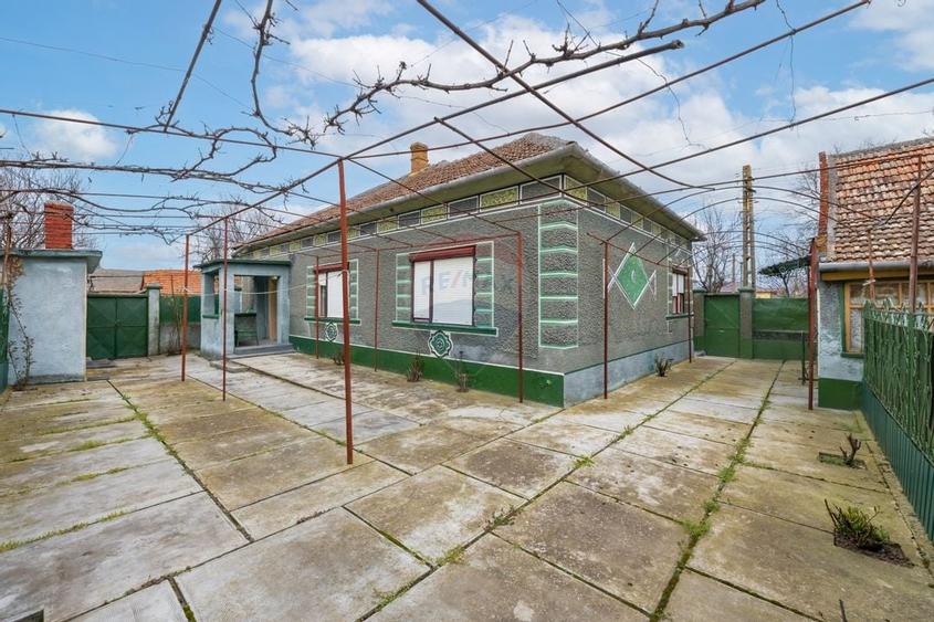 Casă 4 camere + anexe, teren 760 mp – Pilu, jud. Arad - 2