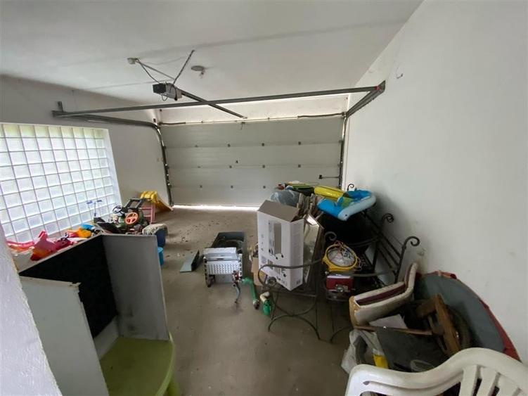 Vila pe malul Lacului Snagov, Piscina, 2 Foisoare, Garaj - 30