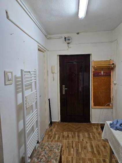 Vând garsoniera, îmbunătățită. - 1