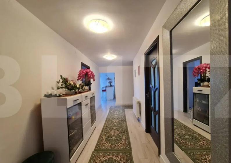 Vila in Faget cu suprafata de 450 mp si teren de 600 mp. - 9