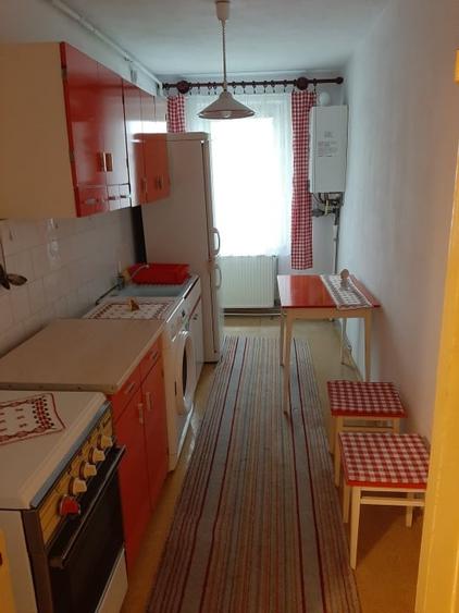 Apartament cu 2 camere decomandat , situat in cartierul Astra, Calea Bucuresti - 5